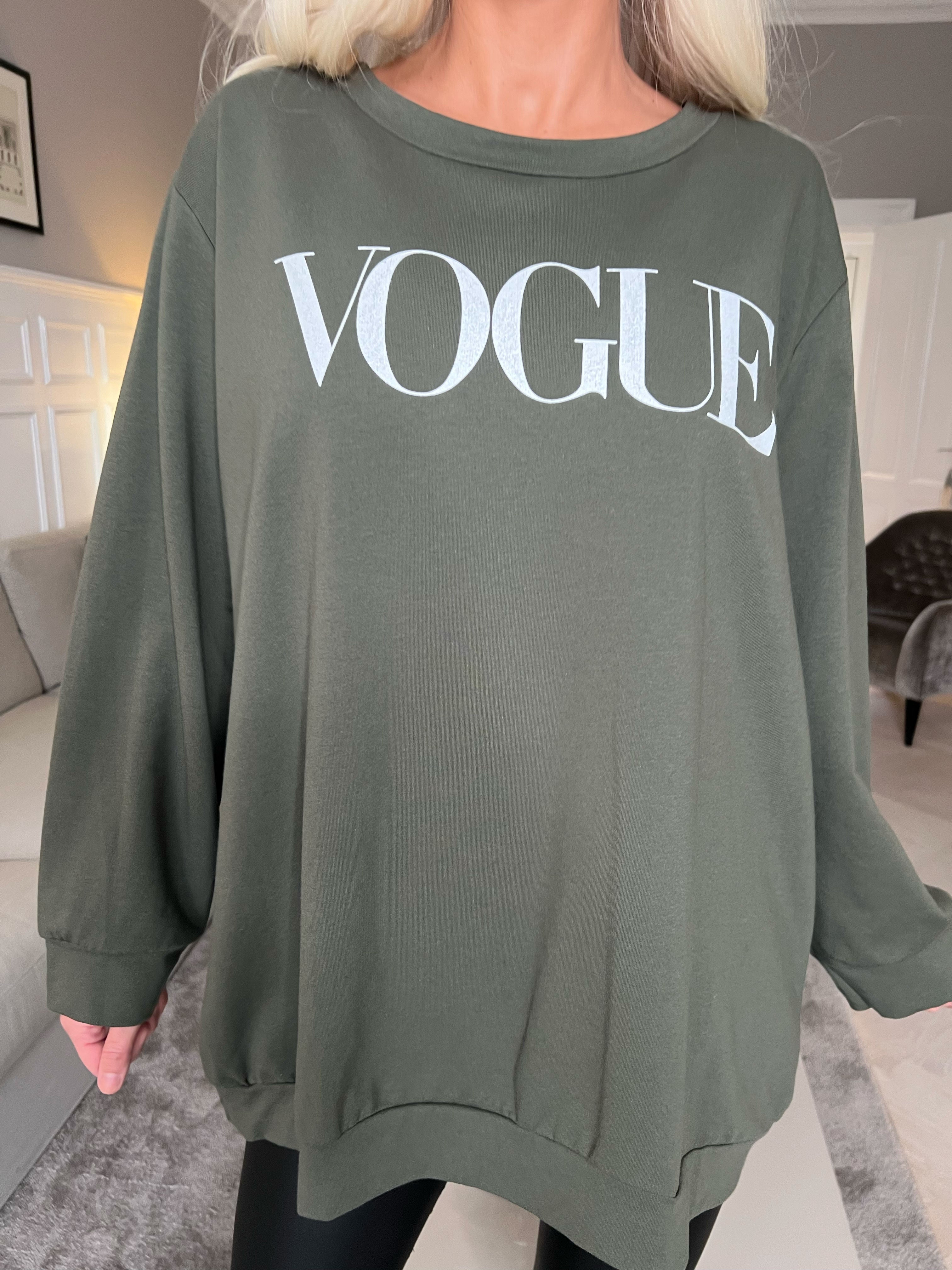 Abena - Sweatshirt med vogue stående på brystet